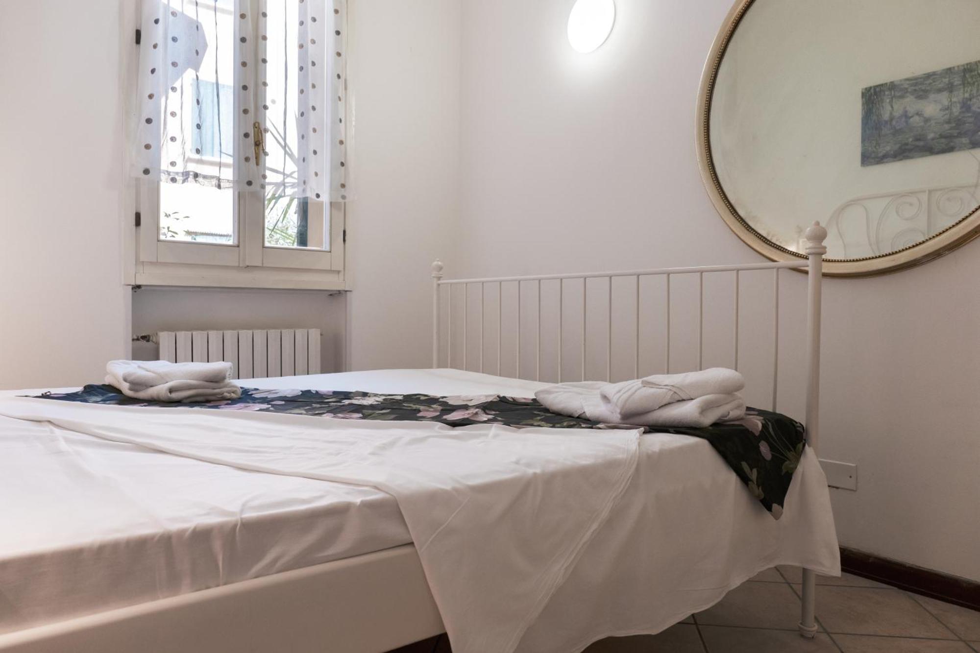Turati Apartments Bologna Bagian luar foto